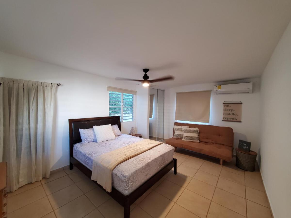 Aguadilla Waves Apt Free Parking & Wifi 8 Minute Walk From Crashboat Beach Ngoại thất bức ảnh